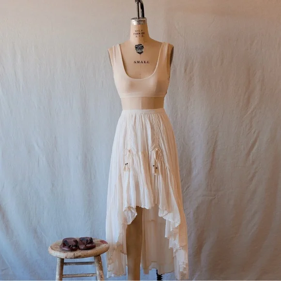 Spell Cream Maxi A-Line Skirt Asymmetrical High-Low - Picture 6 of 16